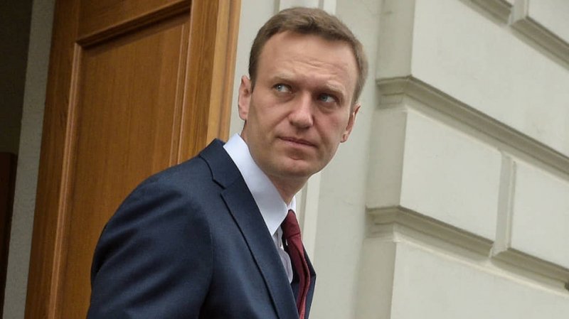 МВД отрицает версию соратницы Навального о перевозке бутылки в Берлин