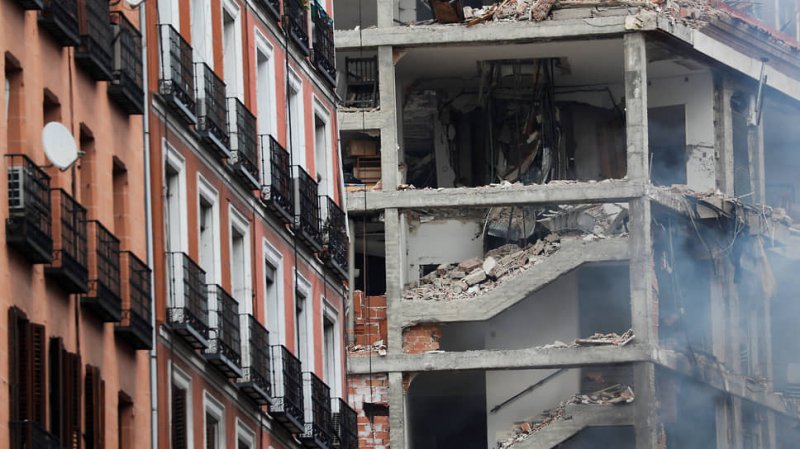 СМИ: при взрыве в центре Мадрида погибли три человека