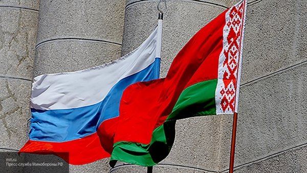 Нестабильность Запада полностью развернула белорусский транзит в сторону России 