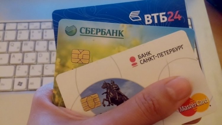 Mastercard и Visa продолжат работу в РФ без изменений 