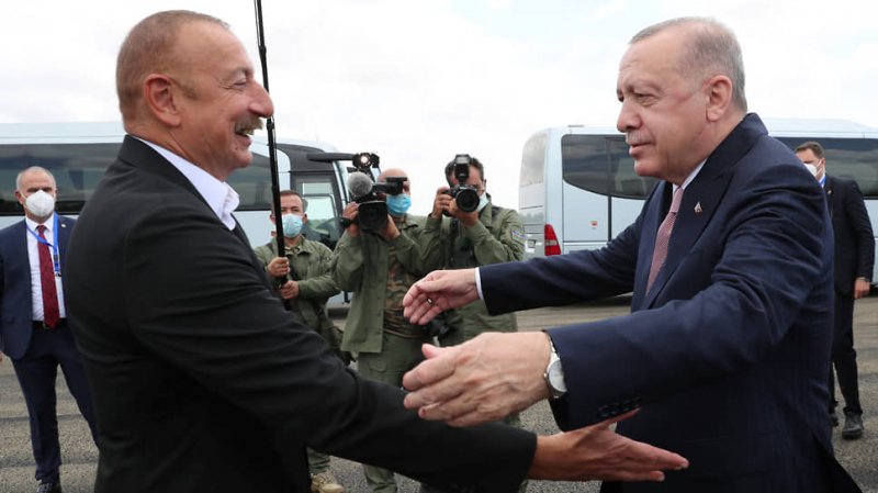 Алиев и Эрдоган подписали Шушинскую декларацию о союзнических отношениях