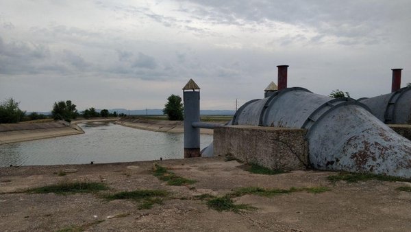 Украина не может достроить дамбу на Северо-Крымском канале из-за нехватки денег 