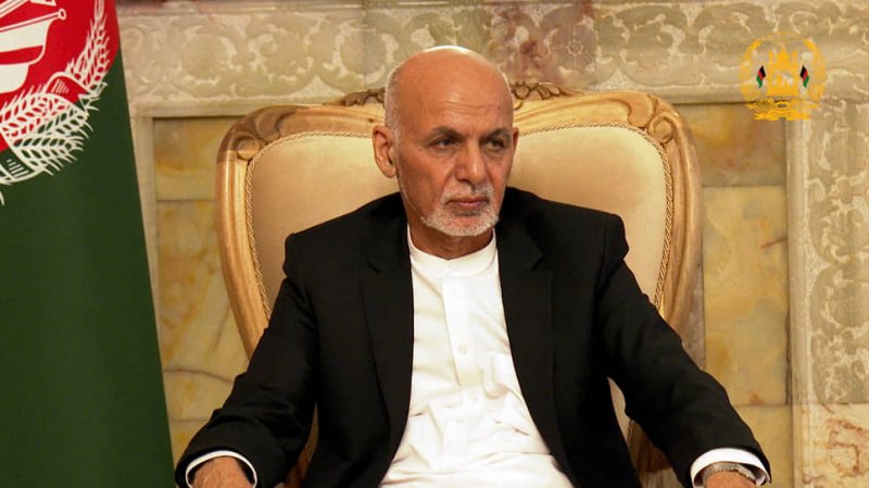 Президент Афганистана Гани подал в отставку и покинул страну