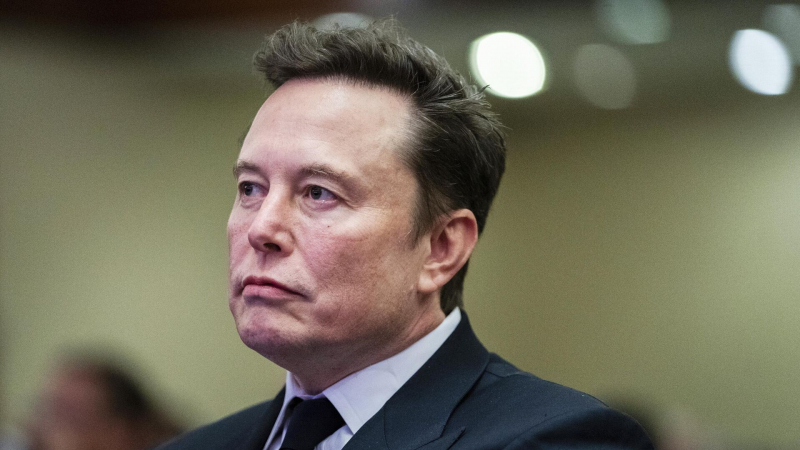 Маск призвал помочь США заполучить Гренландию